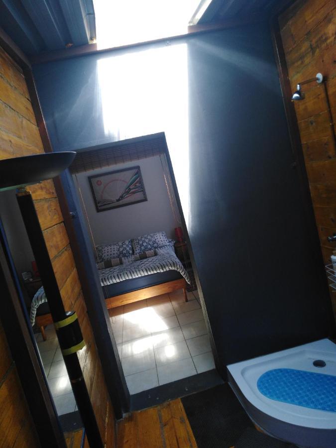 Xenia Bed & Breakfast Виндхук Экстерьер фото
